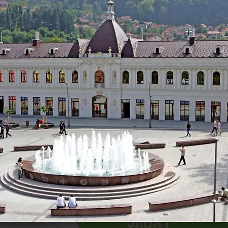 A First Class Za 4 Osobe 2 Spavace Sobe Διαμέρισμα