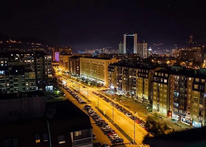 A First Class Za 4 Osobe 2 Spavace Sobe * Τούζλα