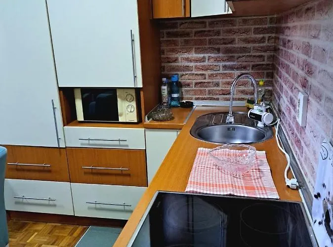 Διαμέρισμα A First Class Za 4 Osobe 2 Spavace Sobe *