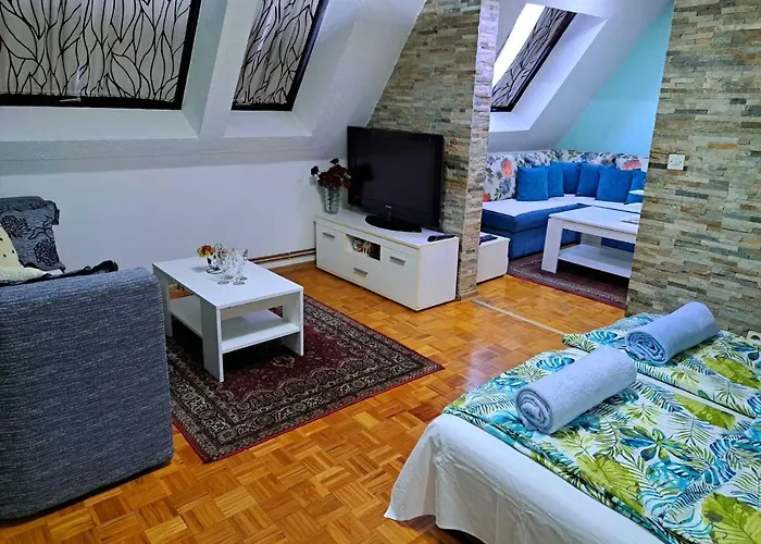 A First Class Za 4 Osobe 2 Spavace Sobe *